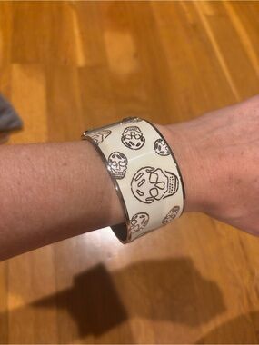 Alexander McQueen Cream Enamel Skull Cuff Bracelet